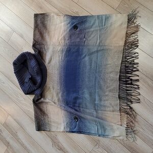 Fraas Blue Ombre Poncho